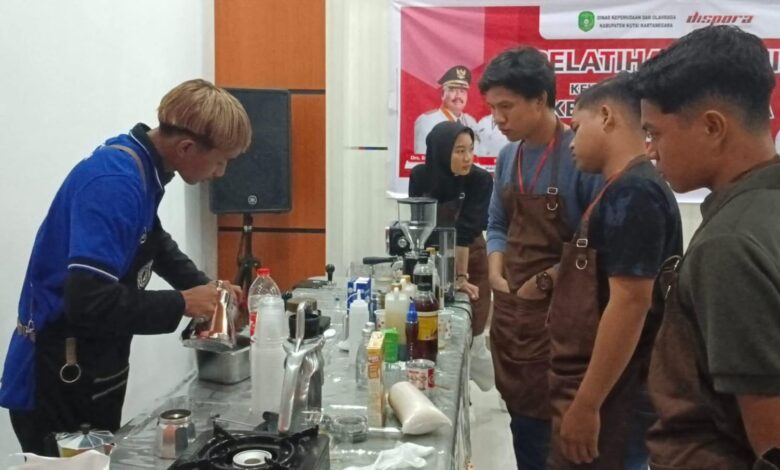 Dispora Kukar Gelorakan Klinik Wirausaha Pemuda Mandiri untuk Kopi & Ekonomi Kreatif di Tenggarong