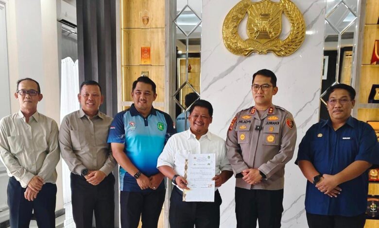 Dispora & Polres Kukar Gelar Bintang Pengabdian: Latih Pemuda Jadi Polisi Tangguh di Tenggarong