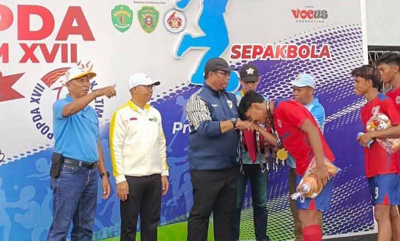 Emas Sepak Bola POPDA XVII Kaltim Jadi Bukti Kuat Kukar